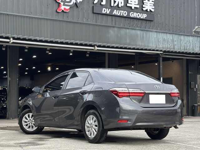 TOYOTA豐田 ALTIS  第2張相片