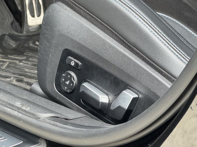 BMW寶馬 320I  第6張相片