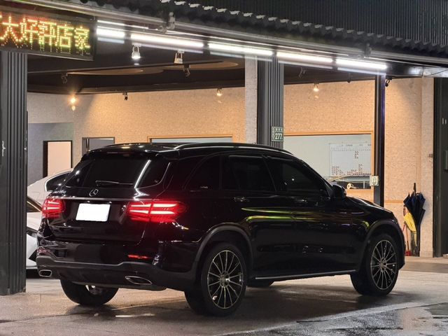 M-BENZ賓士 GLC300  第2張相片