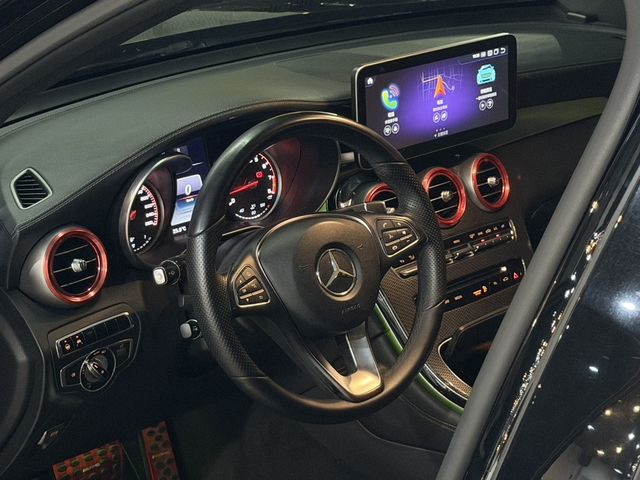 M-BENZ賓士 GLC300  第5張相片