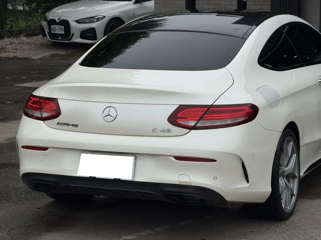 M-BENZ賓士 C43 AMG  第4張相片