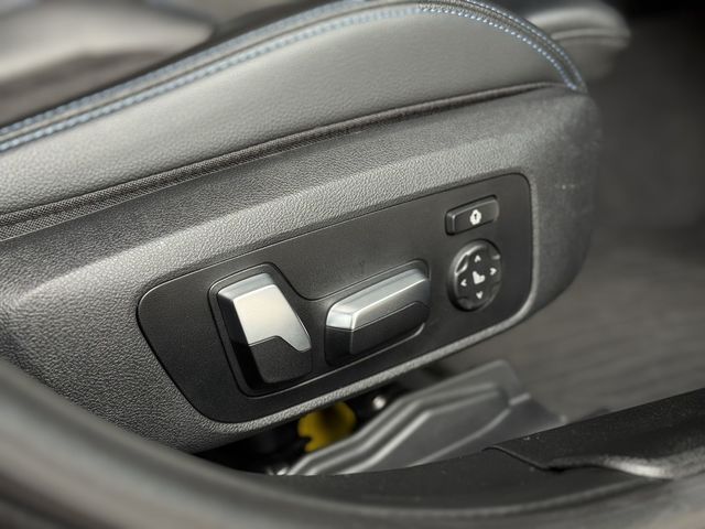 BMW寶馬 320I  第10張相片