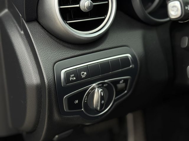 M-BENZ賓士 C300  第10張相片