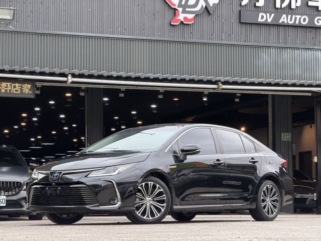 TOYOTA豐田 COROLLA ALTIS HYBRID  第1張相片
