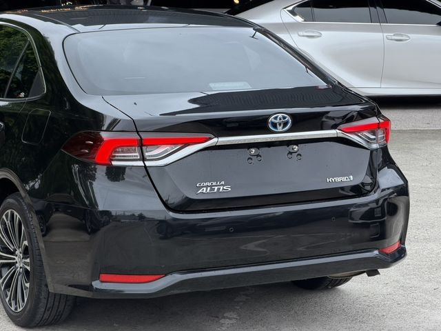 TOYOTA豐田 COROLLA ALTIS HYBRID  第4張相片