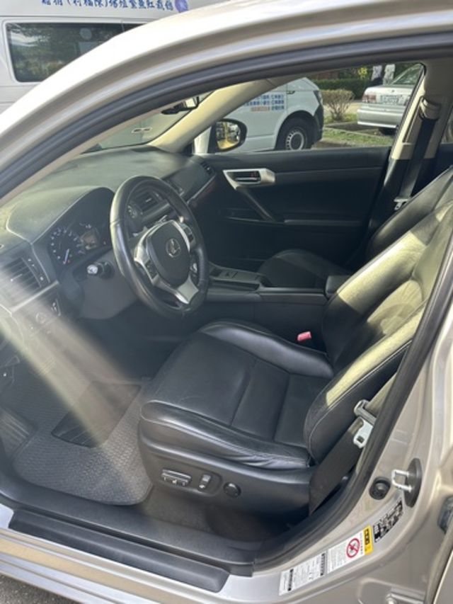 Lexus 凌志 CT200h  第6張相片