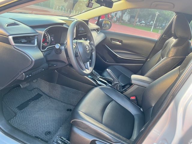 TOYOTA豐田 ALTIS  第7張相片