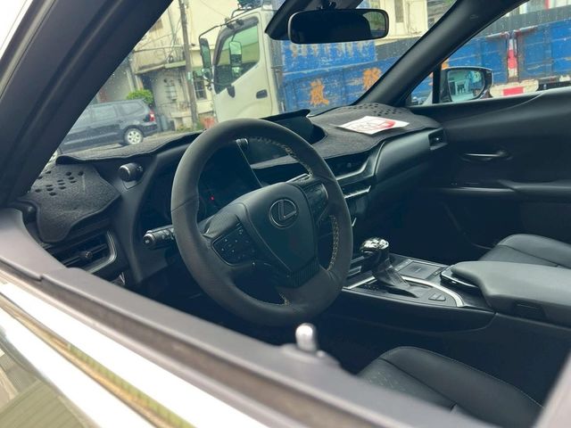 LEXUS凌志 UX250H  第4張相片