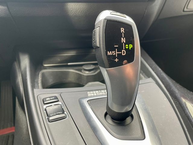 BMW寶馬 118I  第8張相片