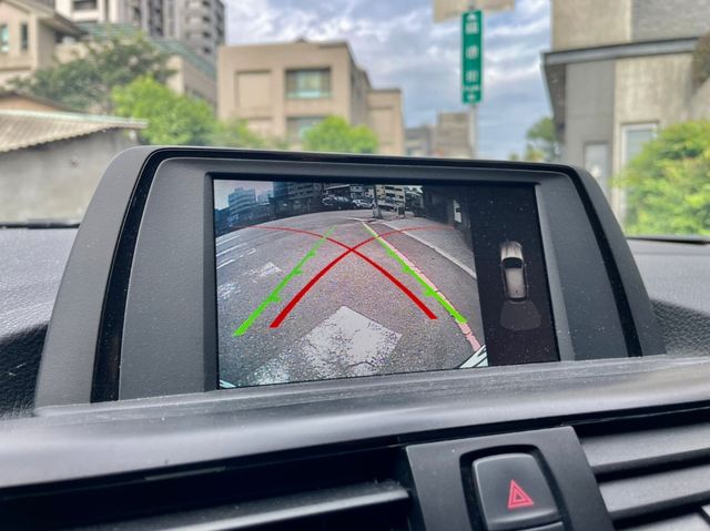 BMW寶馬 118I  第10張相片