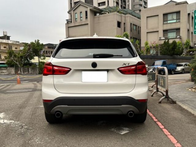 BMW寶馬 X1  第15張相片