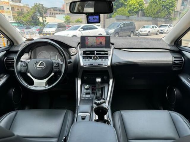 LEXUS凌志 NX200  第12張相片