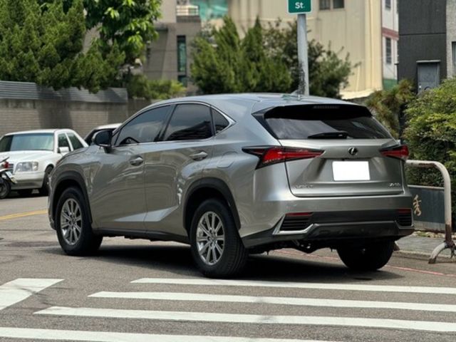 LEXUS凌志 NX200  第15張相片
