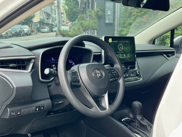 TOYOTA豐田 COROLLA ALTIS HYBRID  第4張相片