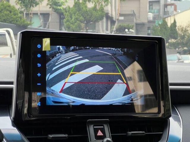 TOYOTA豐田 COROLLA ALTIS HYBRID  第11張相片