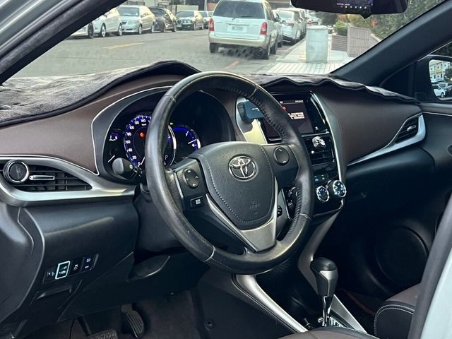 TOYOTA豐田 YARIS CROSSOVE  第4張相片