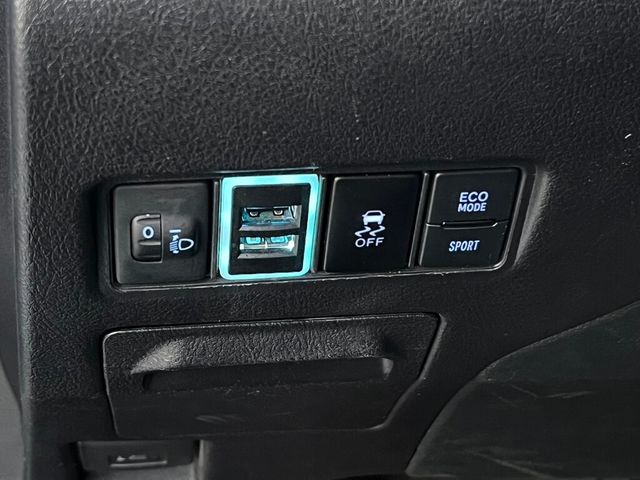 TOYOTA豐田 YARIS CROSSOVE  第7張相片