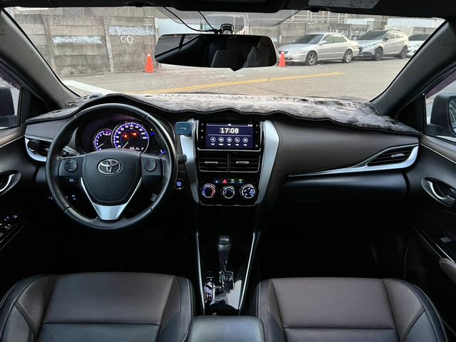 TOYOTA豐田 YARIS CROSSOVE  第12張相片