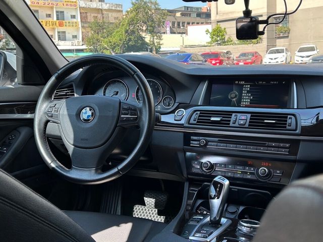 BMW寶馬 520I  第6張相片