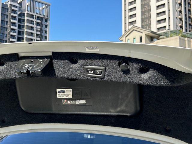 BMW寶馬 520I  第10張相片