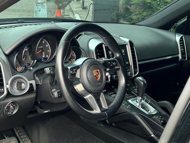 PORSCHE保時捷 CAYENNE  第5張相片