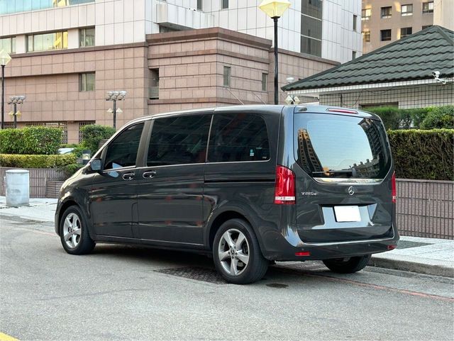M-BENZ賓士 V250 D  第2張相片