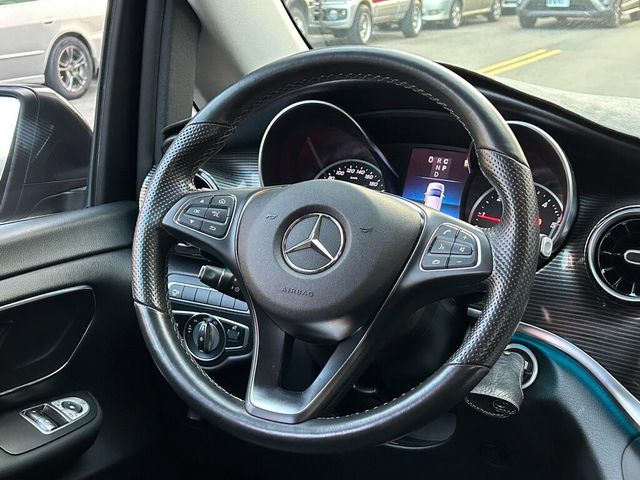 M-BENZ賓士 V250 D  第8張相片