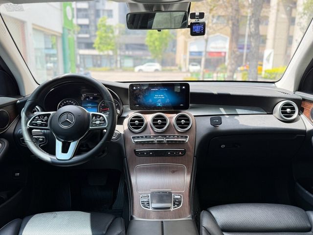 M-BENZ賓士 GLC300  第5張相片