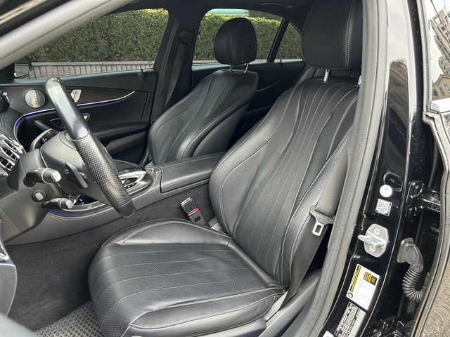 M-BENZ賓士 E300  第5張相片