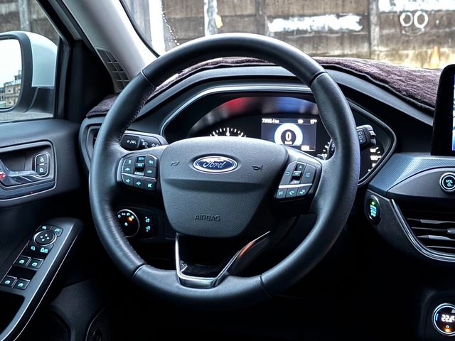 FORD福特 FOCUS ACTIVE  第9張相片