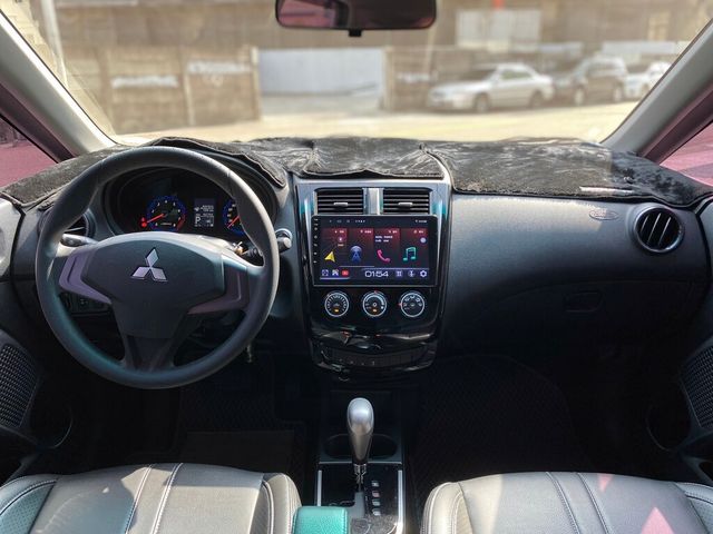 MITSUBISHI三菱 COLT PLUS  第11張相片
