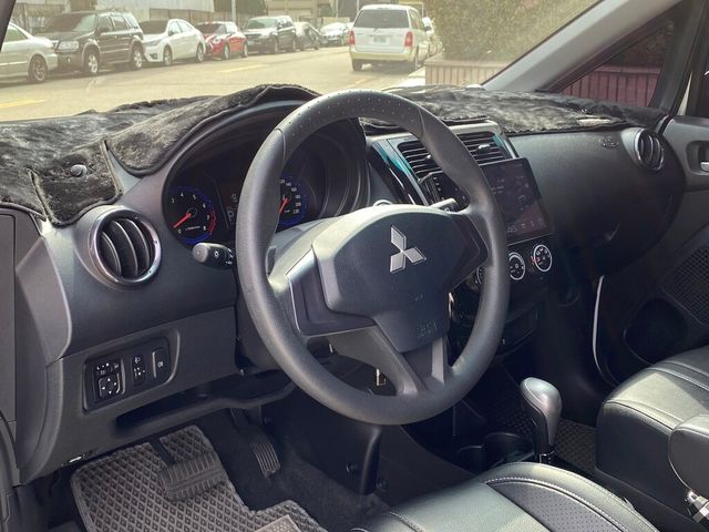 MITSUBISHI三菱 COLT PLUS  第13張相片