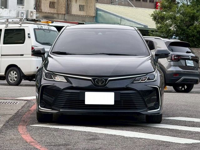 TOYOTA豐田 ALTIS  第2張相片