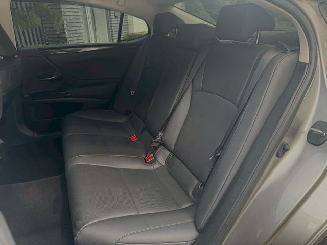 LEXUS凌志 ES200  第14張相片