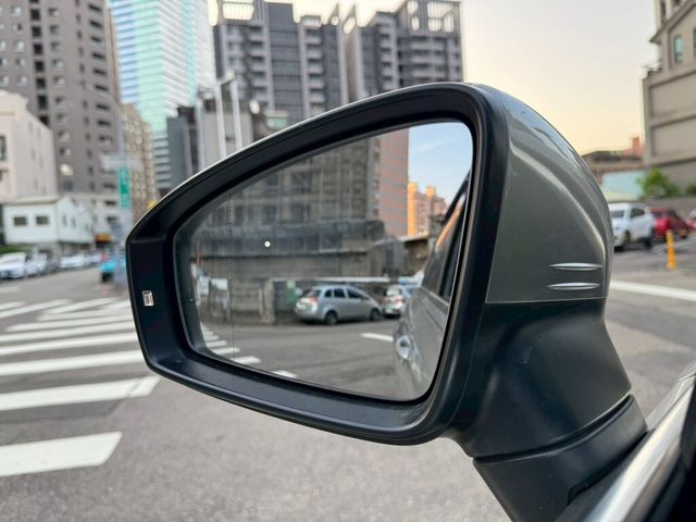 VOLKSWAGEN福斯 TIGUAN  第5張相片