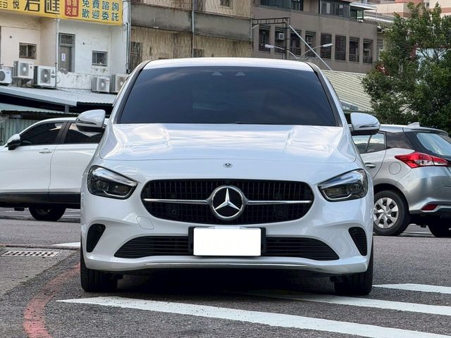 M-BENZ賓士 B180  第3張相片
