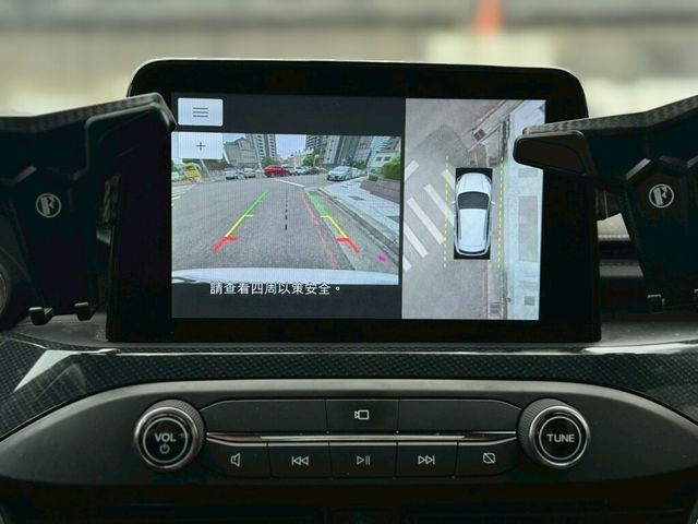 FORD福特 KUGA  第10張相片