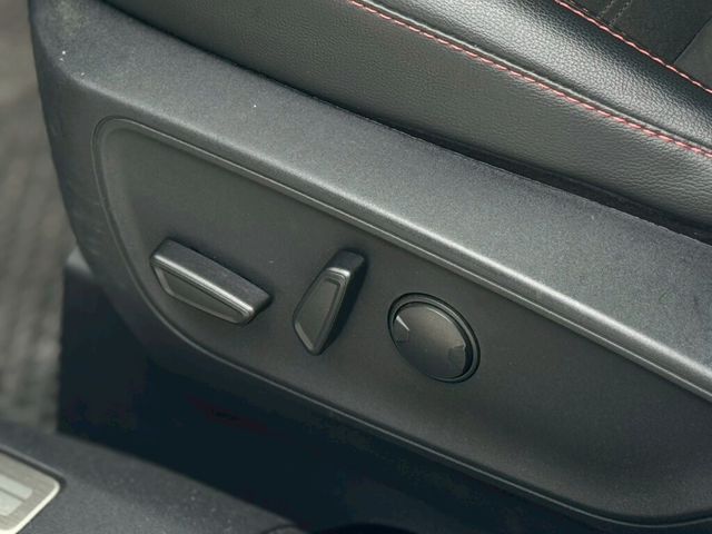 FORD福特 KUGA  第17張相片