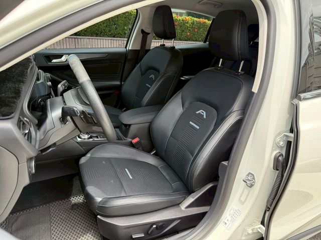 FORD福特 FOCUS ACTIVE  第18張相片