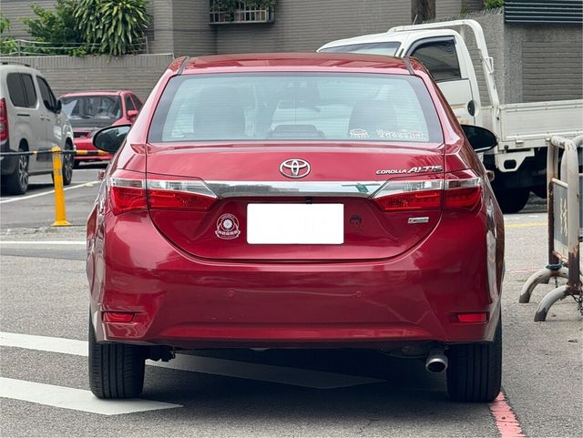 TOYOTA豐田 ALTIS  第4張相片