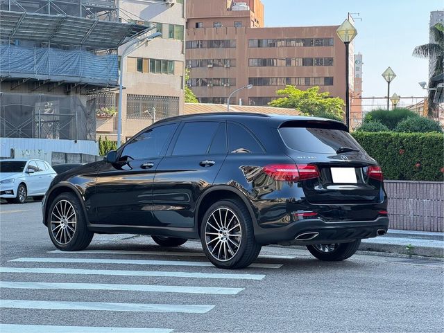 M-BENZ賓士 GLC300  第2張相片