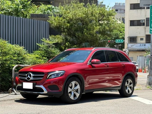 M-BENZ賓士 GLC200  第1張相片