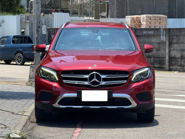 M-BENZ賓士 GLC200  第3張相片