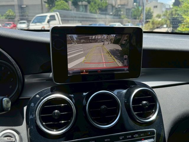 M-BENZ賓士 GLC200  第9張相片
