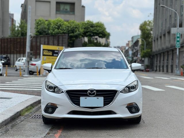 MAZDA馬自達 MAZDA 3  第3張相片