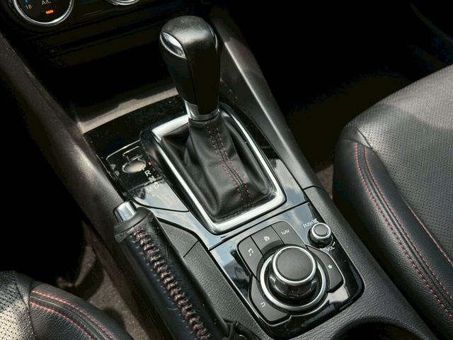 MAZDA馬自達 MAZDA 3  第9張相片