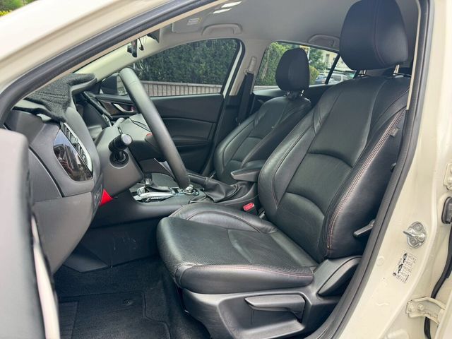 MAZDA馬自達 MAZDA 3  第14張相片