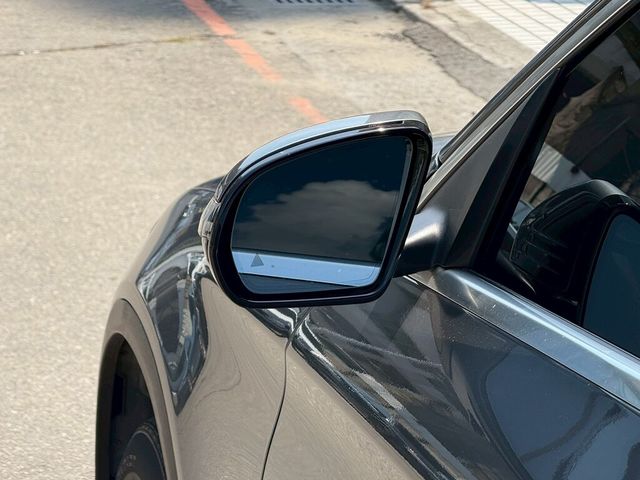 M-BENZ賓士 GLC300  第5張相片