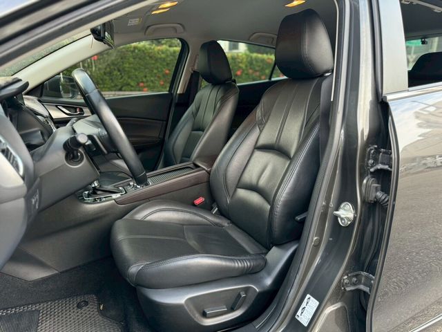 MAZDA馬自達 MAZDA 3  第14張相片