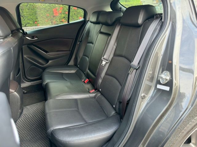 MAZDA馬自達 MAZDA 3  第15張相片
